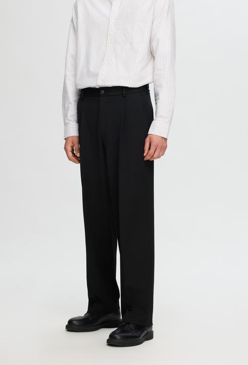 Actual product image Selected Homme 220 Loose fit trousers (M)