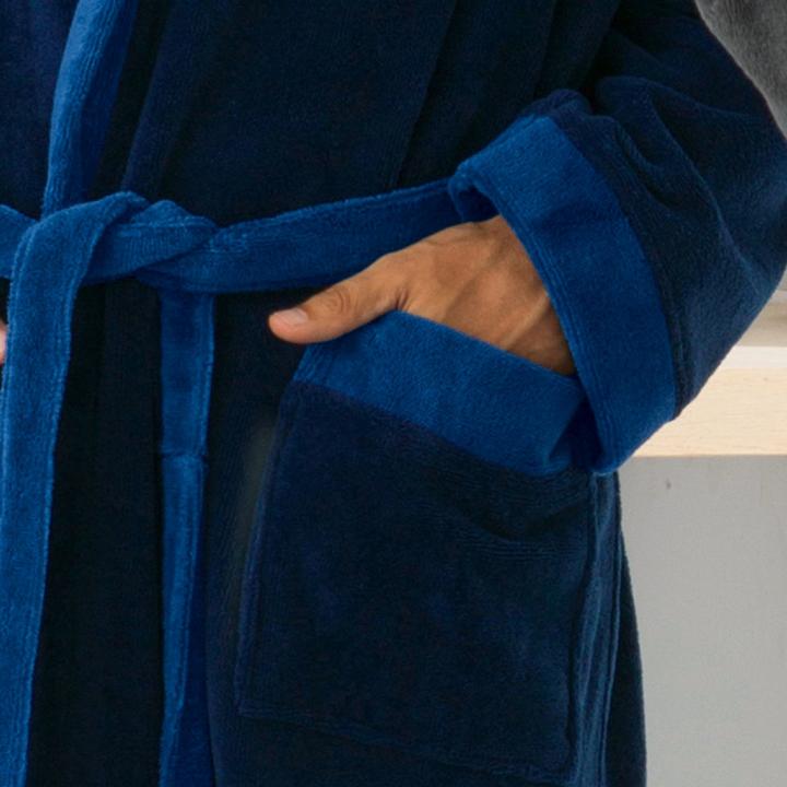 Actual product image Erwin Müller Mens bathrobe with hood (XXL)