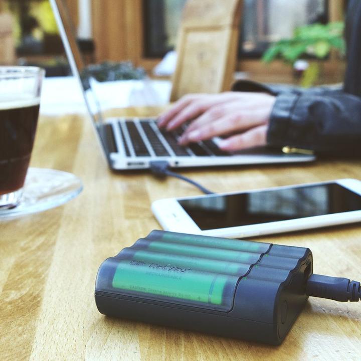 Actual product image GP Batteries CHARGE AnyWay 3in1 Charger & Powerbank (2600 mAh, 12.50 Wh)
