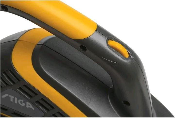 Actual product image Stiga BL 130c V (Electrical connection, Leaf vacuums, Vacuum cleaners & blowers, Leaf blower)