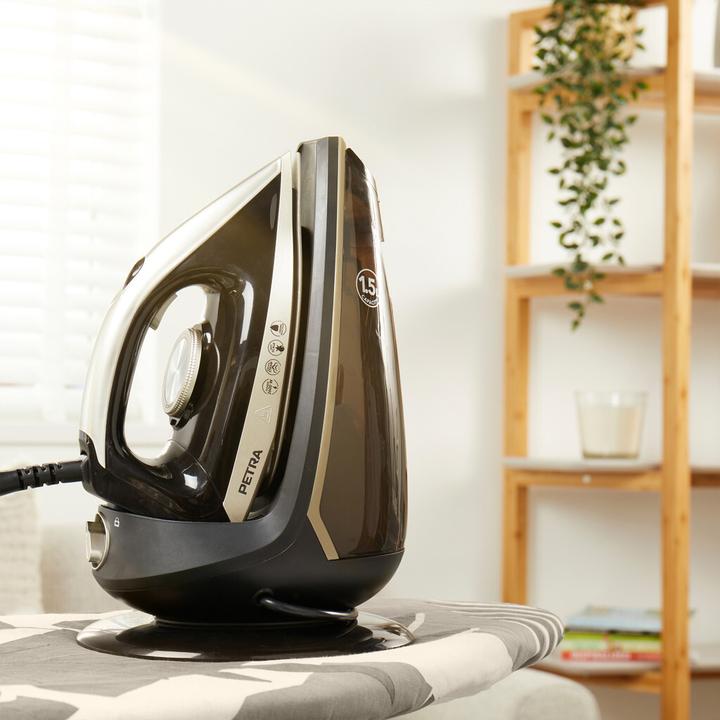Produktbild Petra PF01483VDEEU7 2600W Steam Station Black and Platinum (2600 W)