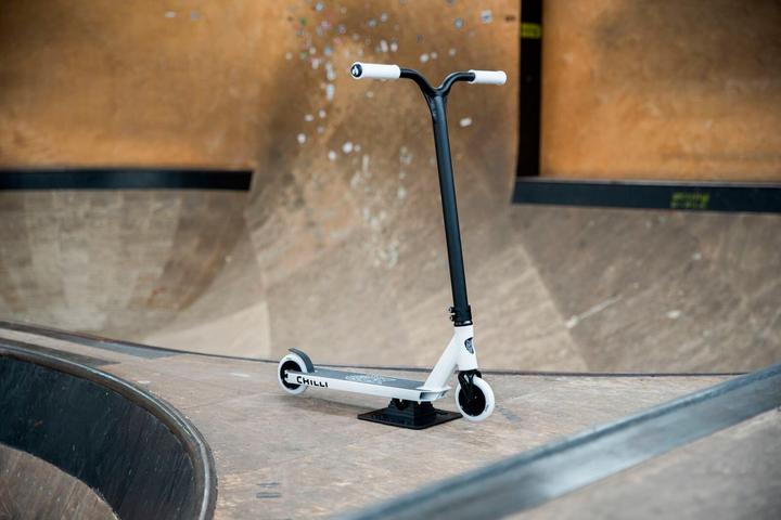 Actual product image Chilli Scooter Archie Cole