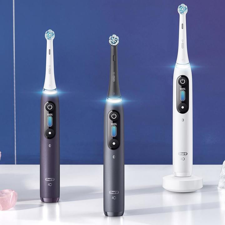 Actual product image Oral-B iO Series 8 (Oscillating toothbrush)