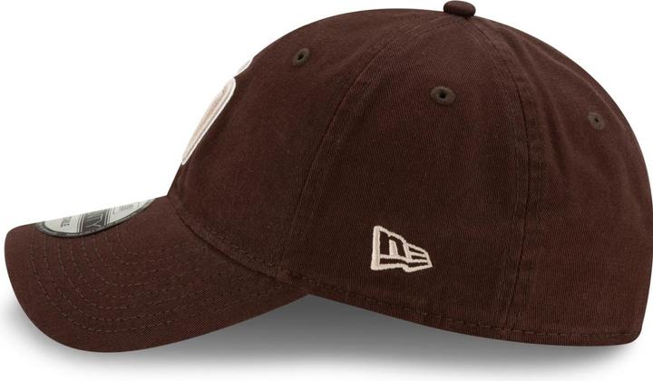 Actual product image New Era 9Twenty Strapback San Diego Padres