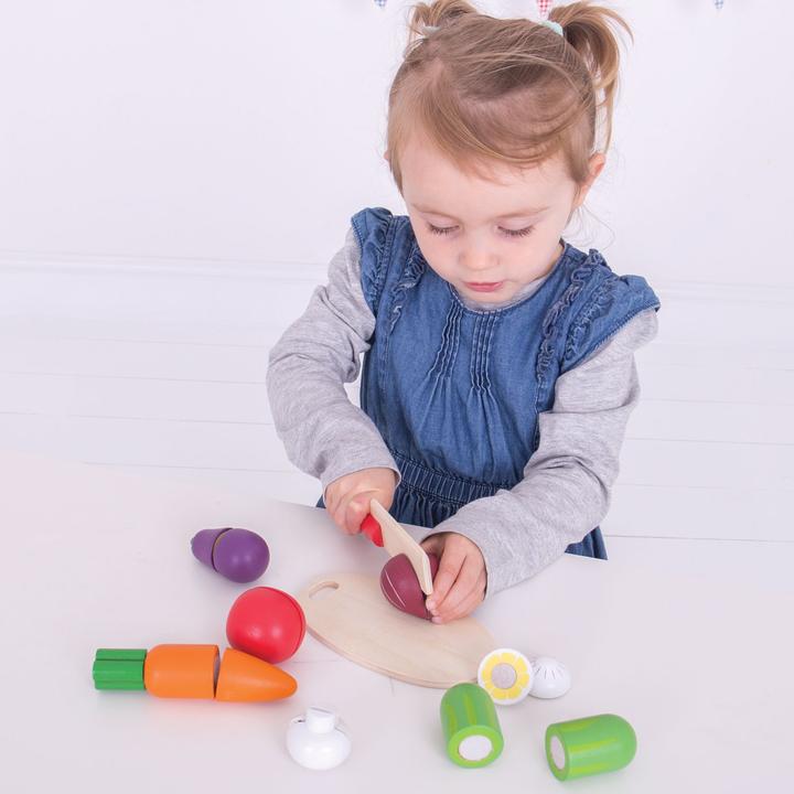Actual product image Bigjigs Wooden box with cut vegetables