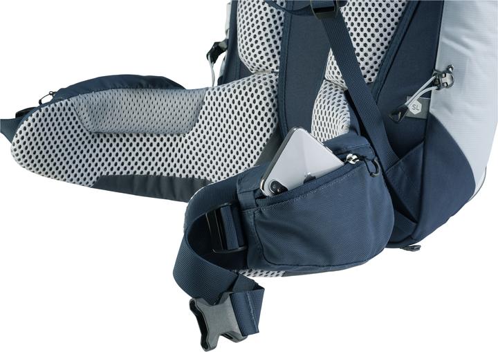 Actual product image Deuter Trail Pro 34 (34 l)