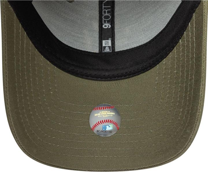 Actual product image New Era 9Forty Strapback Cap - Infill New York Yankees Oliv