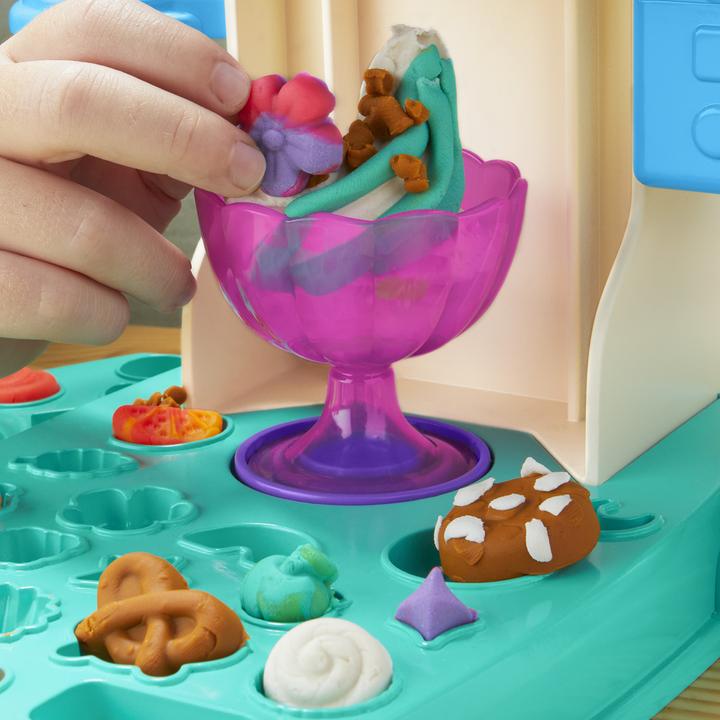 Actual product image Play-Doh Colourful Rainbow Ice Cream Maker