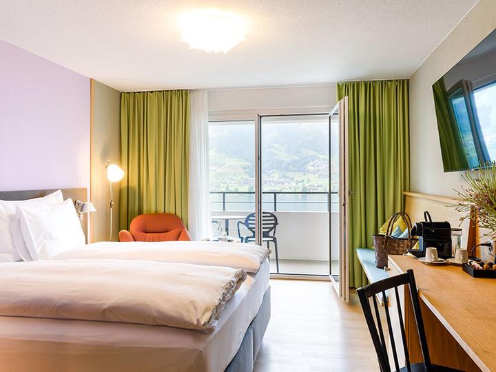 Produktbild Smartbox Luxus am Sarnersee: 1 Übernachtung im 4* Hotel mit Champagner und Spa (2 Pers.)