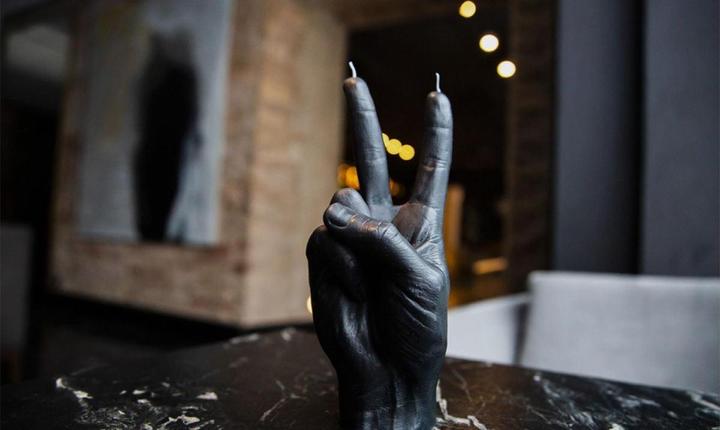 Image du produit Candle Hand Victoire (1 pcs)
