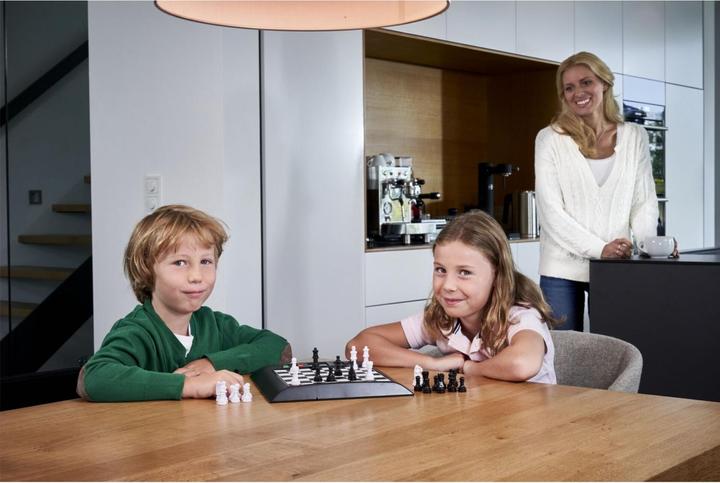 Actual product image Millennium Chess Genius Chess Computer