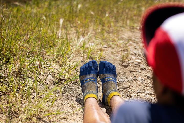 Actual product image Injinji Trail Midweight Mini Crew (S)