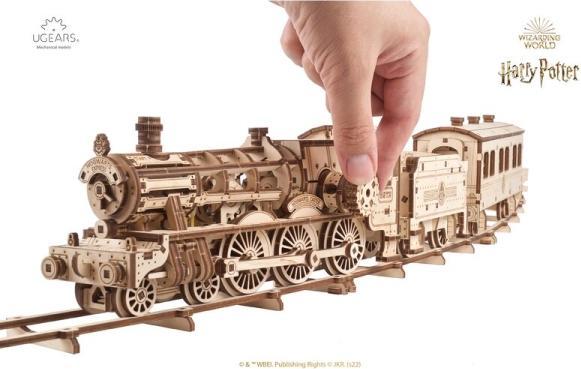 Actual product image Ugears Harry Potter Hogwarts-Express