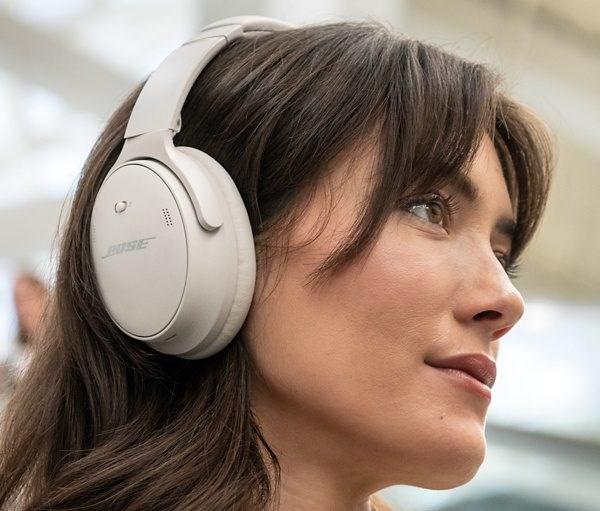 Actual product image Bose QuietComfort 45 (ANC, 22 h, Cable, Wireless)