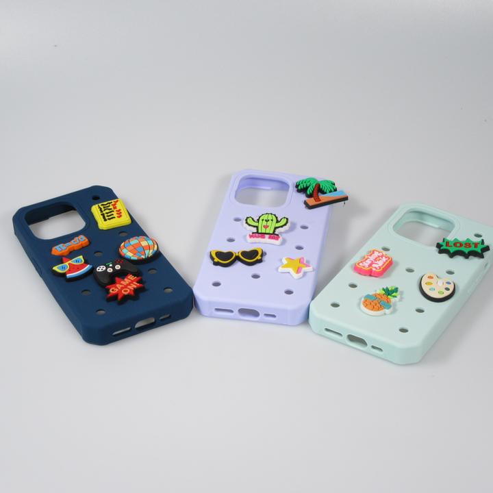 Produktbild PhoneLook Trendige Aufsteck-Sticker 3D für Silikonhülle mit Löcher Crazy Smile Gold Teeth