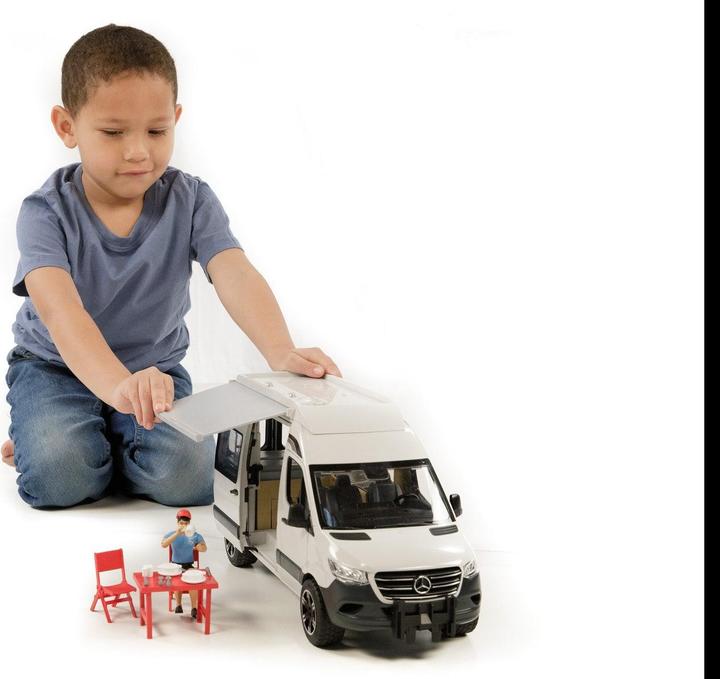 Immagine prodotto Bruder Mercedes Benz Sprinter Camper con autista