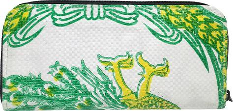 Actual product image Bekos Upcycling - Zipper Wallet from Recycled Lining Bags Peacock
