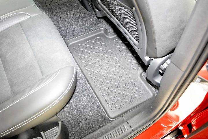 Produktbild Aristar Allwetter Fussmatten für Volvo XC40 ab 2018 bis heute (1 Set à 4 Fussmatten)