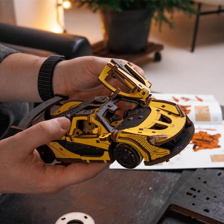 Produktbild Eco Wood Art 3D Holz Modellbausatz - Racing Car - Gelb (237 Teile)