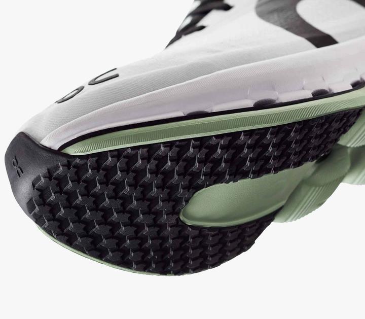 Actual product image On Running Cloudboom Echo (39)