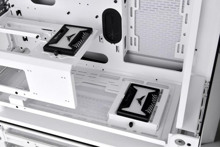 Actual product image Thermaltake Core P6 (mATX, Mini-ITX, ATX, SSI CEB)