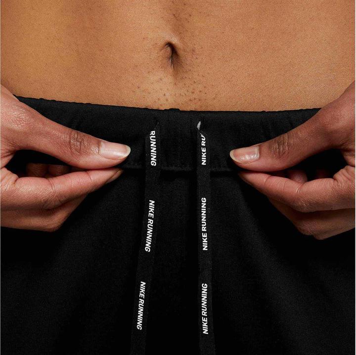 Actual product image Nike Therma-Fit Essential Wome Black/Black/Reflective Silv L (L)