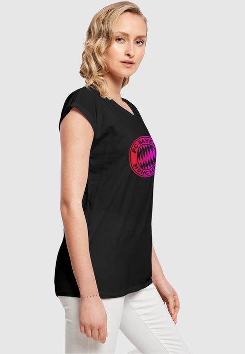 Actual product image FC Bayern München Ladies Logo RP Extended Shoulder Tee - 115697 (XS)