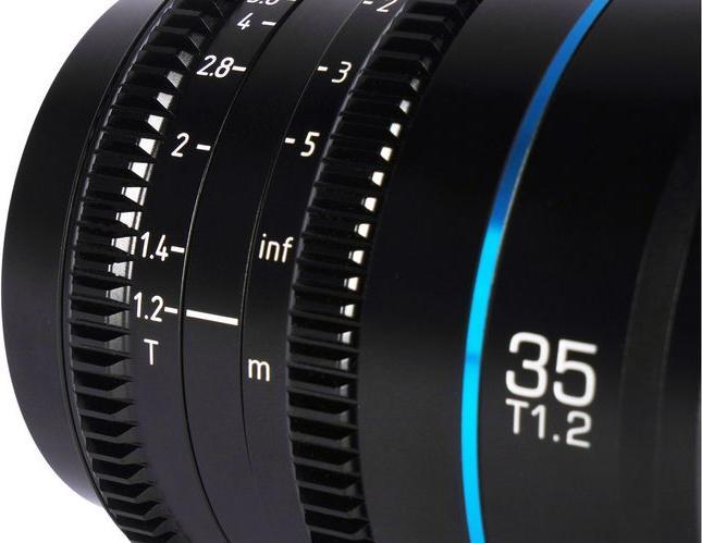 Produktbild Sirui MS35E-G Night Walker 35mm T1.2 S35 Cine Objektiv (E-Mount Gun Metal Gray) (Neuheit) (Angebot) (Sony E, APS-C / DX)