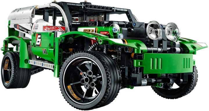 Actual product image LEGO Technic 24 Hours Race Car (42039, LEGO Technic, LEGO Rare Sets)