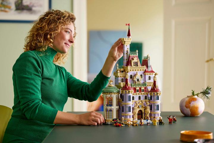 Produktbild LEGO Das Schloss aus „Die Schöne und das Biest“ (43263, LEGO Disney)