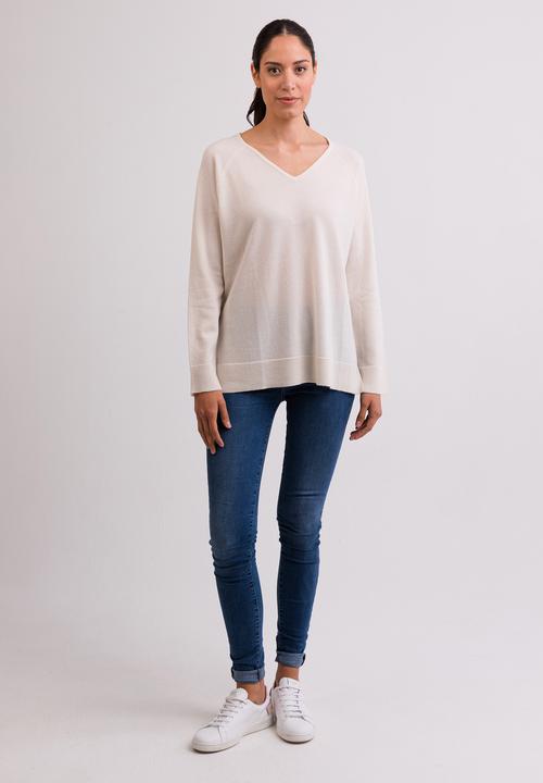 Actual product image Cash-Mere Kaschmir V-Ausschnitt Pullover mit Seitenschlitzen (XS)