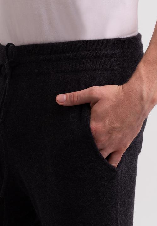 Actual product image Cash-Mere Kaschmir Trainerhose (XL)