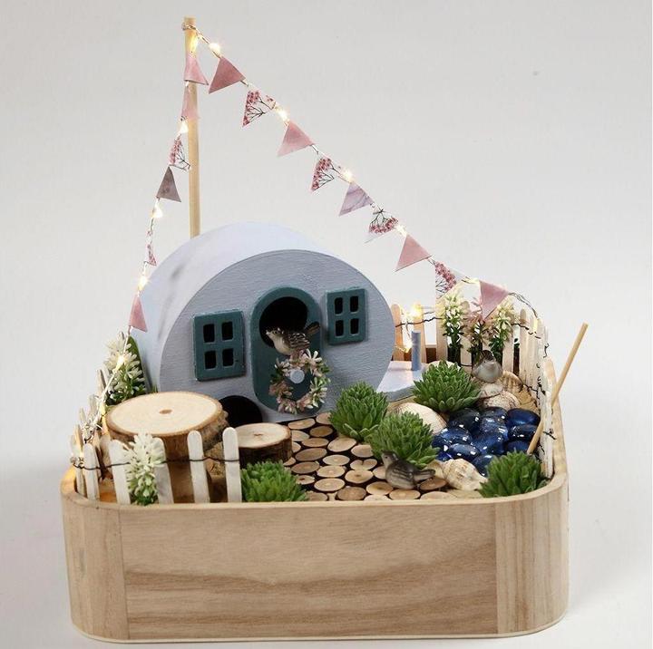 Actual product image Creativ Company Camper (18 x 11 x 8 cm)