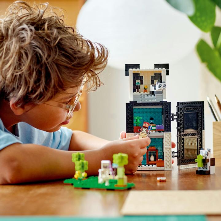 Actual product image LEGO The Panda House (21245, LEGO Minecraft)