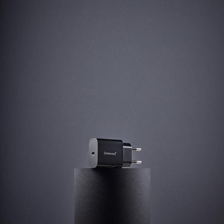 Image du produit Intenso Power Adapter W20C, 20W, USB-C Anschluss, für iPhone, Samsung Galaxy, iPad und mehr, schwarz (20 W)