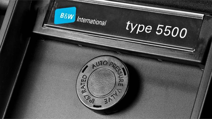 Produktbild B&W International Schutzkoffer Schaumstoff Typ 5500 (Fotokoffer, 37.90 l)