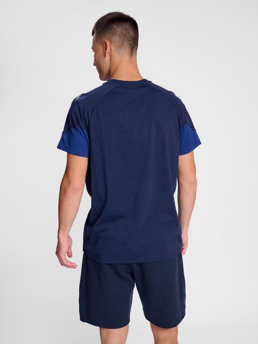 Actual product image hummel Hmltravel t-shirt s/s (XS)