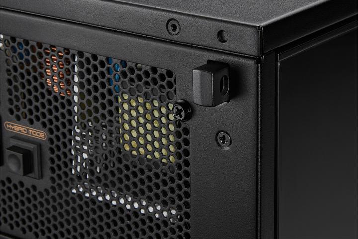 Produktbild Medion Erazer Engineer X30 MD35478 (Intel Core Ultra 7 265, 32 GB, 2000 GB, GeForce RTX 5070)
