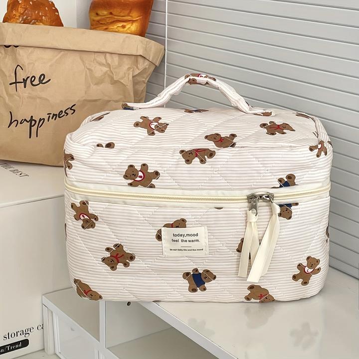 Produktbild Only-Bags.Store Kuschelige gesteppte Teddybär-Kosmetiktasche - perfekt für Reise oder Schule - weiches