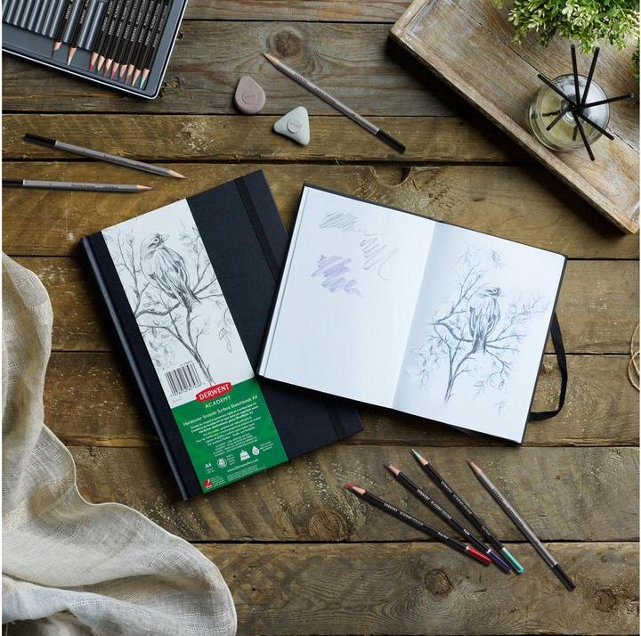 Actual product image Derwent Skizzenbuch (A4, Plain, Hardcover)