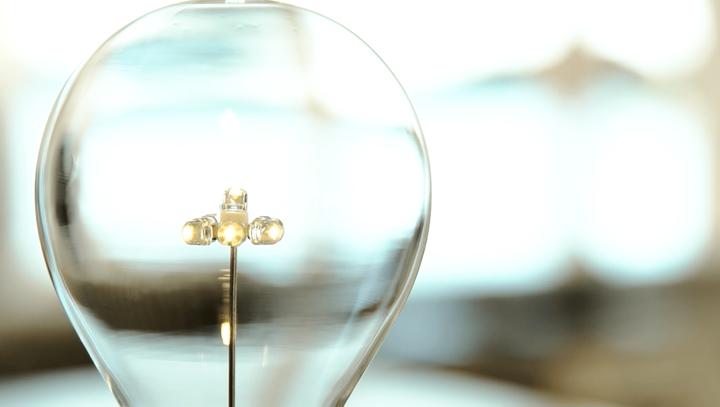 Immagine prodotto Flyte Lampada Nikola a levitazione (60 lm)