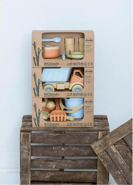 Actual product image dantoy Organic truck