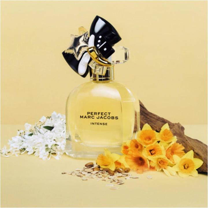 Actual product image Marc Jacobs Eau de Parfum Intense (Eau de parfum, 30 ml)