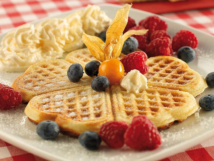 Actual product image Rosenstein & Söhne Waffle iron for heart waffles