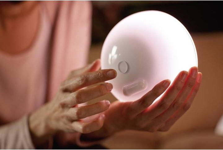 Actual product image Philips Hue Go Base BT (520 lm)