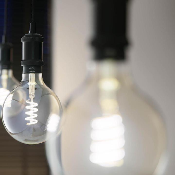 Actual product image Philips Hue Philips E27 single pack Giant Globe (E27, 7 W, 550 lm, 1 x, G)