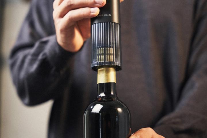 Produktbild Zwilling Enfinigy elektrischer Weinöffner, schwarz (Elektrischer Korkenzieher)