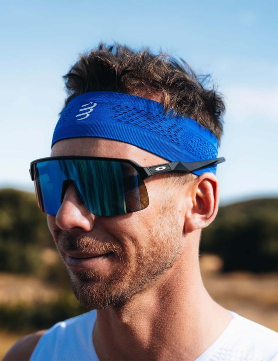 Actual product image Compressport Thin Headband On/Off
