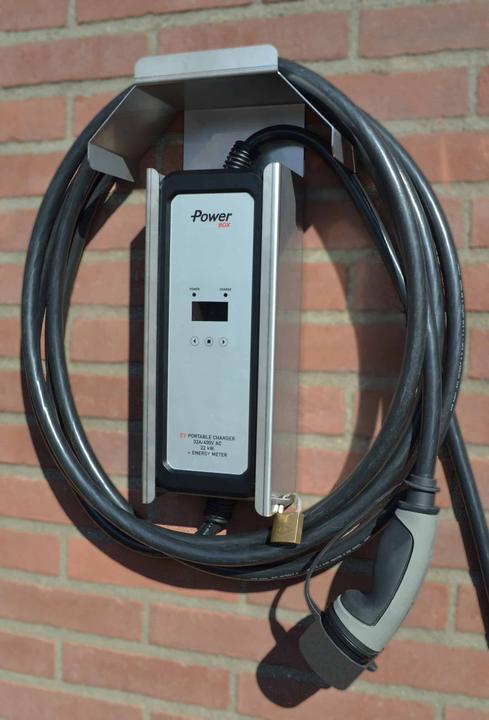 Actual product image Ratio Electric Power Box Mobile Charger (Type 2, 11 kW, 16 A, CEE16 red)