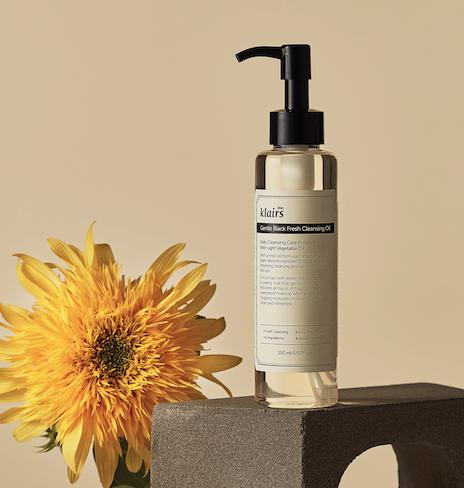 Actual product image Klairs Gentle Black Fresh Cleansing Oil (Oils, 150 ml)